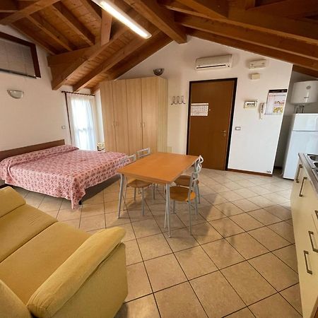 Residence Mediterraneo - Agenzia Cocal Каорле Екстер'єр фото