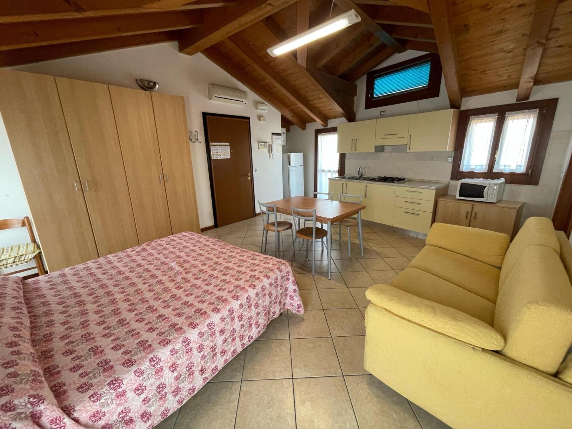 Residence Mediterraneo - Agenzia Cocal Каорле Екстер'єр фото